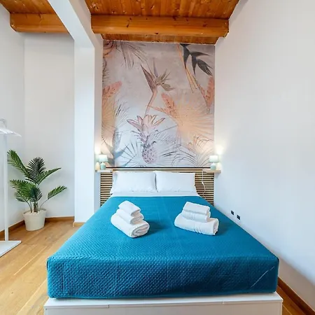 Charming House - 5 Minutes From Two Towers Apartamento